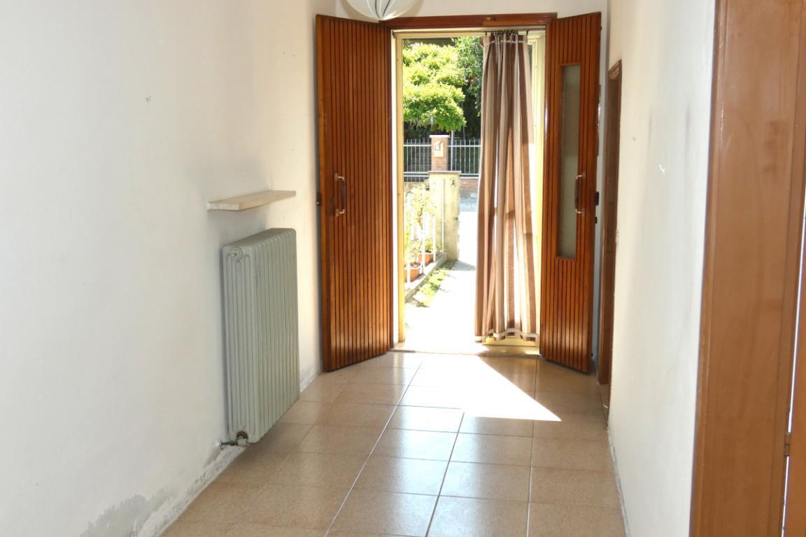 Villa Bifamiliare ARGENTA vendita   via Fratelli Corticelli AGENZIA CONTARINI