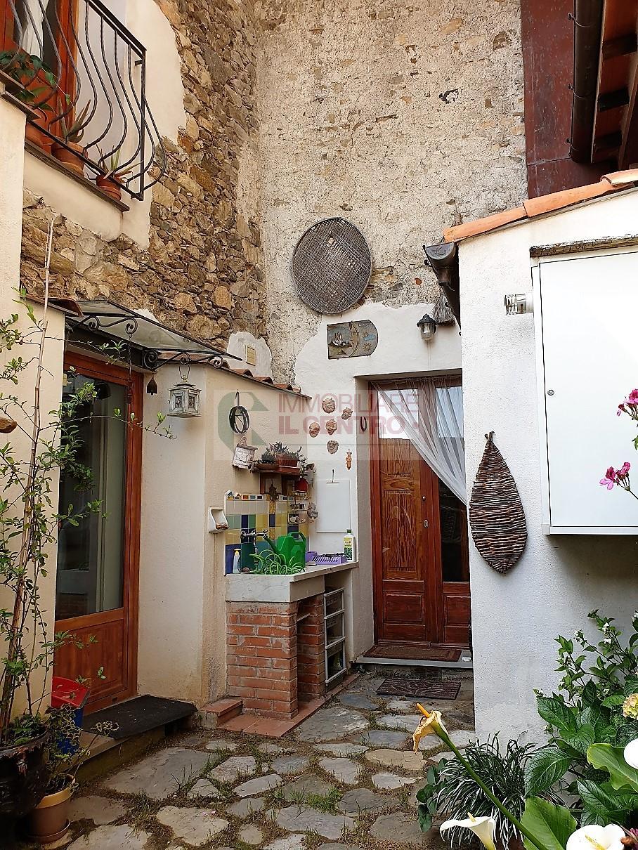 Villa Semi Indipendente FOSDINOVO vendita    IL CENTRO IMMOBILIARE snc di Stefano Santi