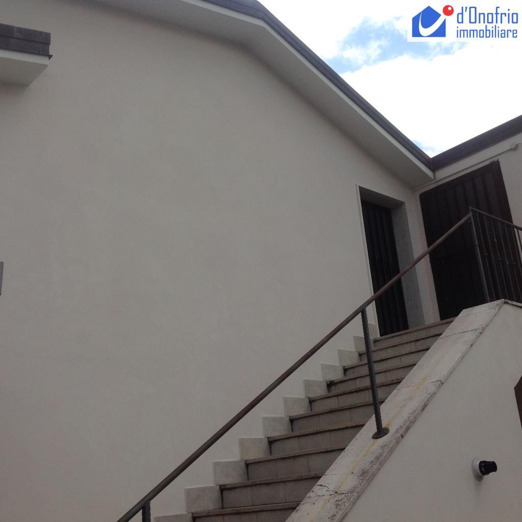Villa CAMPODIPIETRA vendita   C.DA COLLE DEI LAGHI STUDIO IMMOBILIARE  d