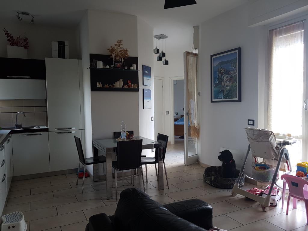  sarzana vendita quart:  il centro immobiliare snc di stefano santi