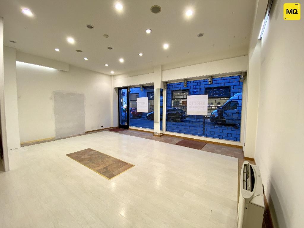 Negozio - Loc.Com. LECCO affitto   via Fratelli Cairoli Agenzia Immobiliare Metroquadro