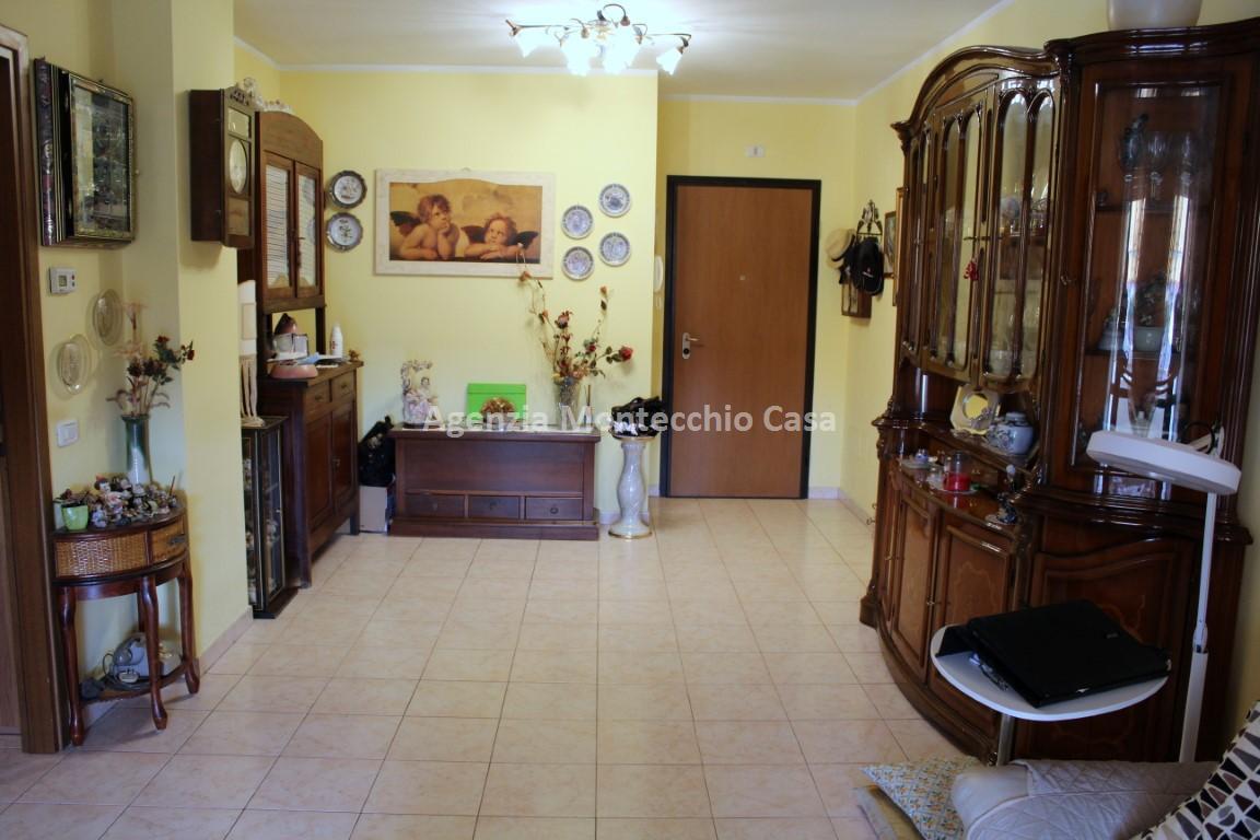  tavullia vendita quart:  agenzia montecchio casa