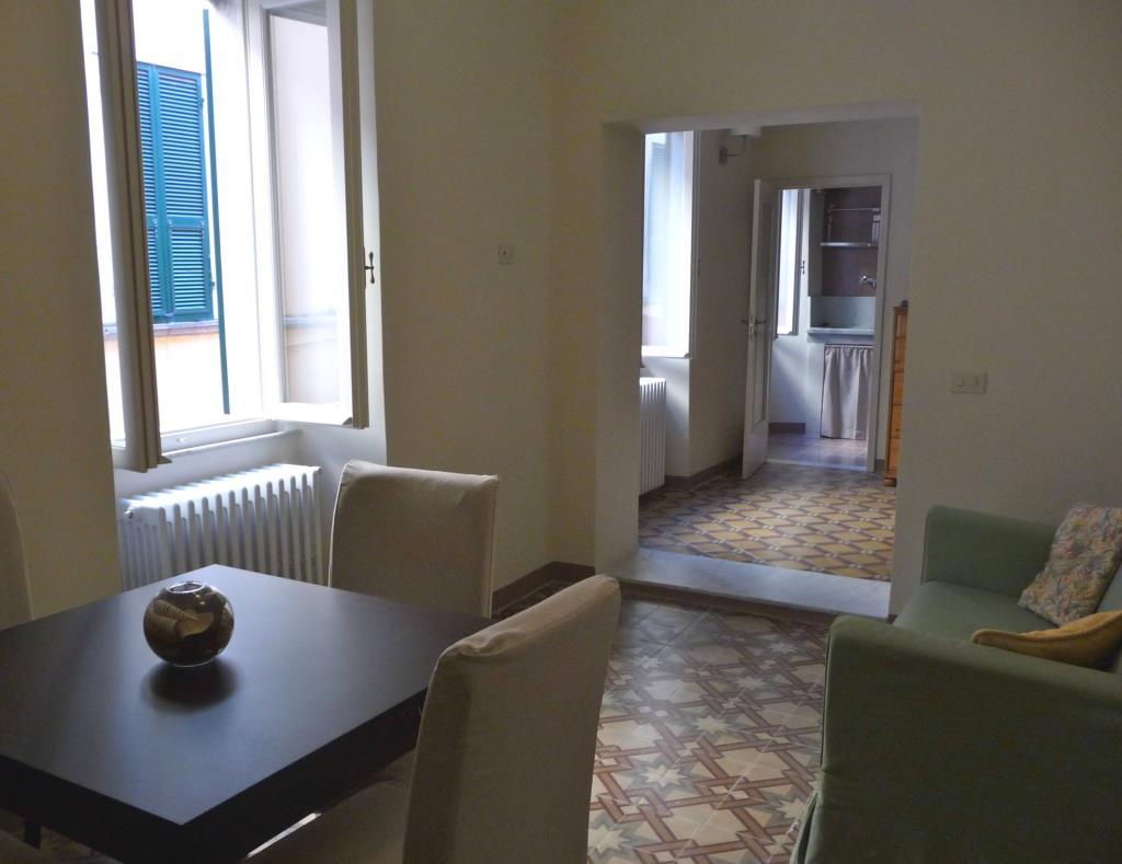  sarzana vendita quart:  il centro immobiliare snc di stefano santi