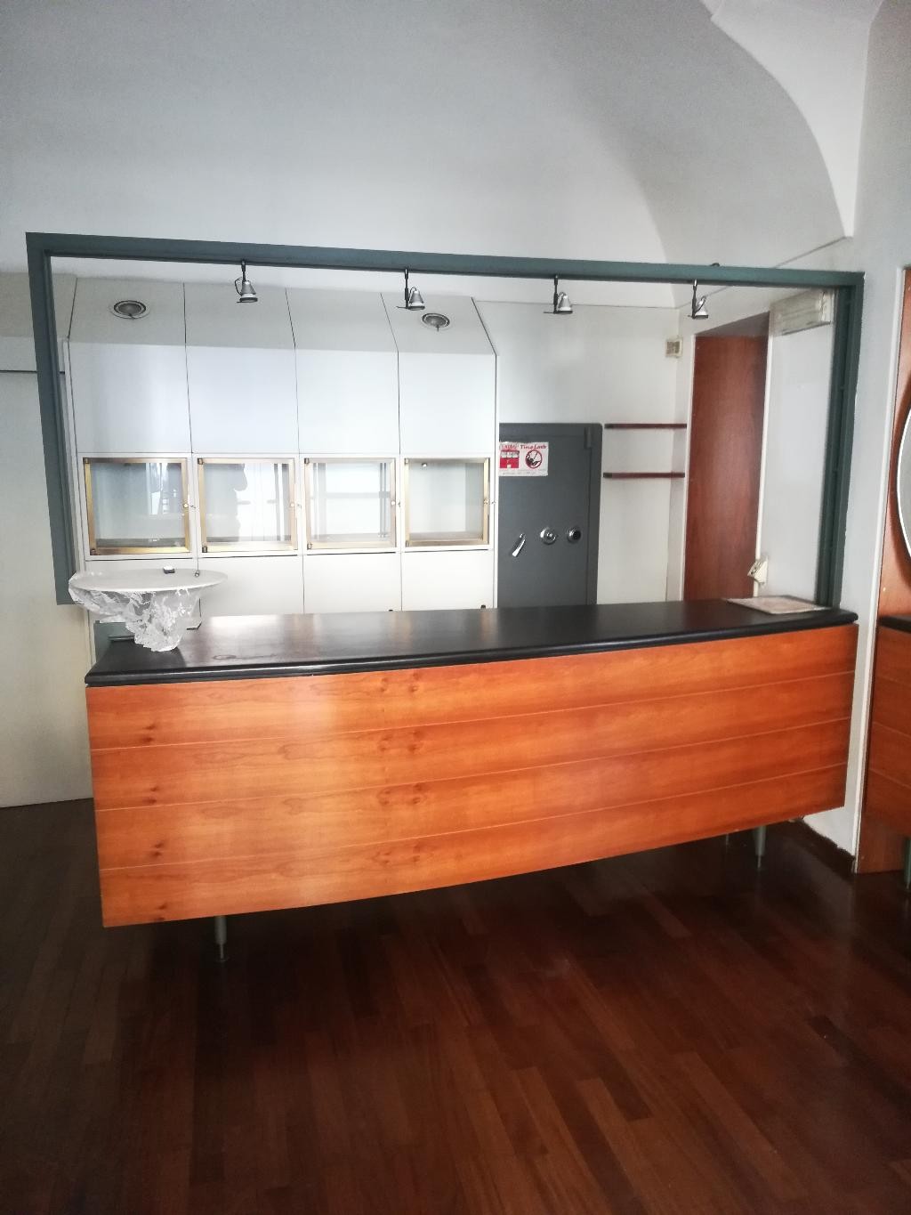 Negozio - Loc.Com. ASTI affitto   CORSO ALFIERI TUTTOCASE Agenzia Immobiliare