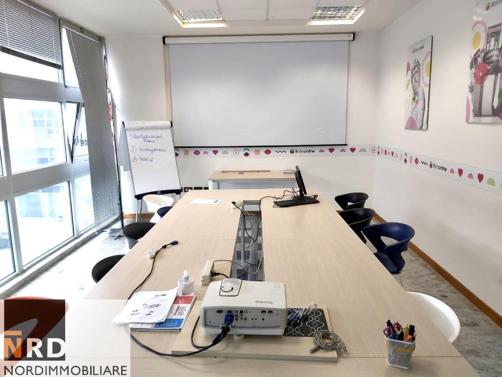 Ufficio - Loc.Com. MANTOVA affitto   Verri Nordimmobiliare Mantova Sas