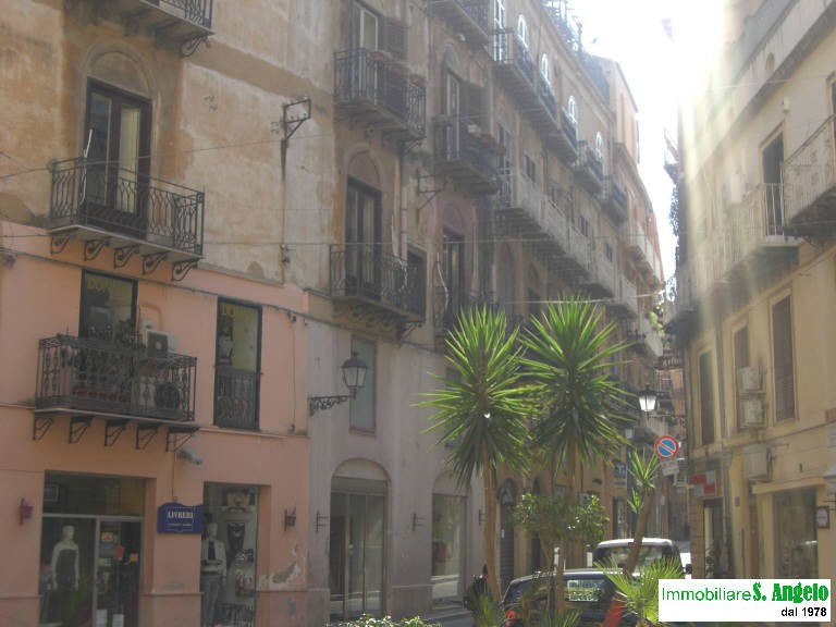 Negozio - Loc.Com. AGRIGENTO affitto   via Atenea CANTAVENERA ROSARIO