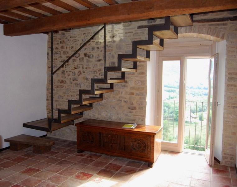 Vendesi casale prestigioso a Montedinove (AP)