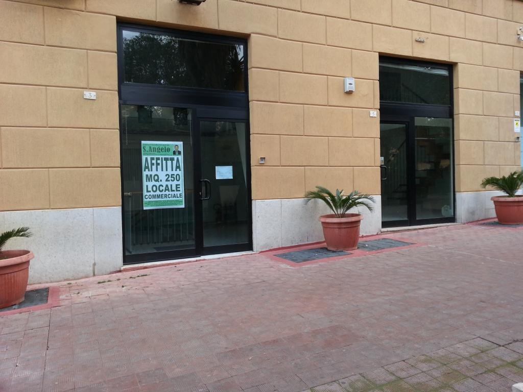 Negozio - Loc.Com. AGRIGENTO affitto   via Gioeni-Porta di Ponte CANTAVENERA ROSARIO