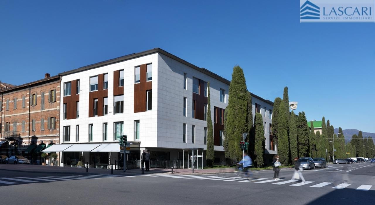 Negozio - Loc.Com. BERGAMO affitto   Borgo Palazzo/V.le Pirovano Lascari Servizi Immobiliari