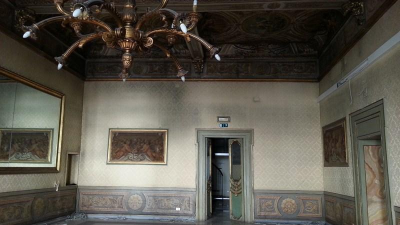 Affittasi ufficio con soffitti affrescati in zona Piazza del Ges� a Roma