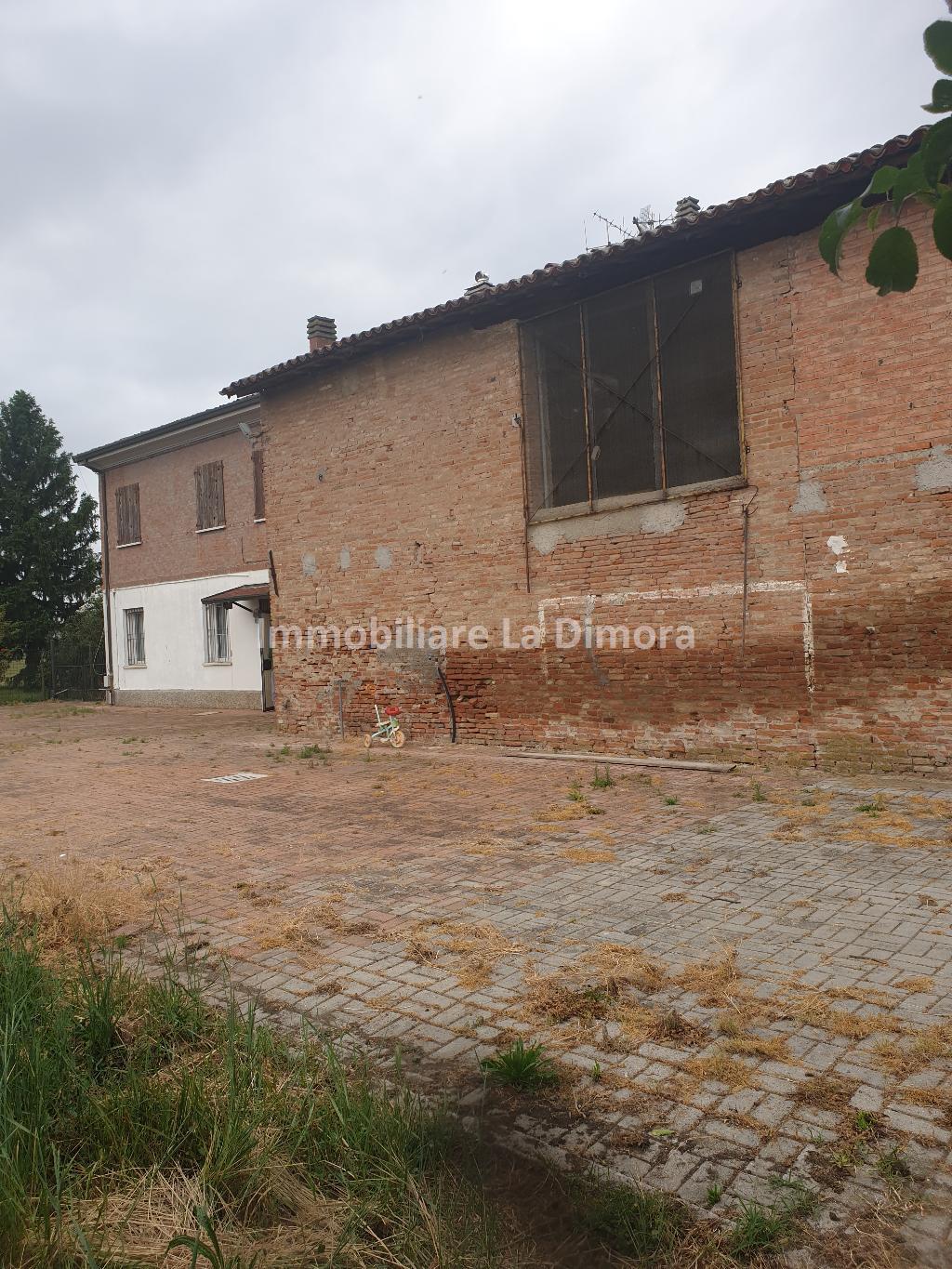  imola vendita quart:  immobiliare la dimora