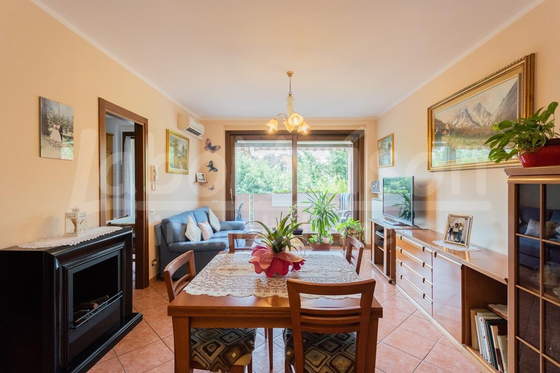 Appartamento GAVIRATE vendita   via priore LaboMaison Immobiliare di Laura Bogni