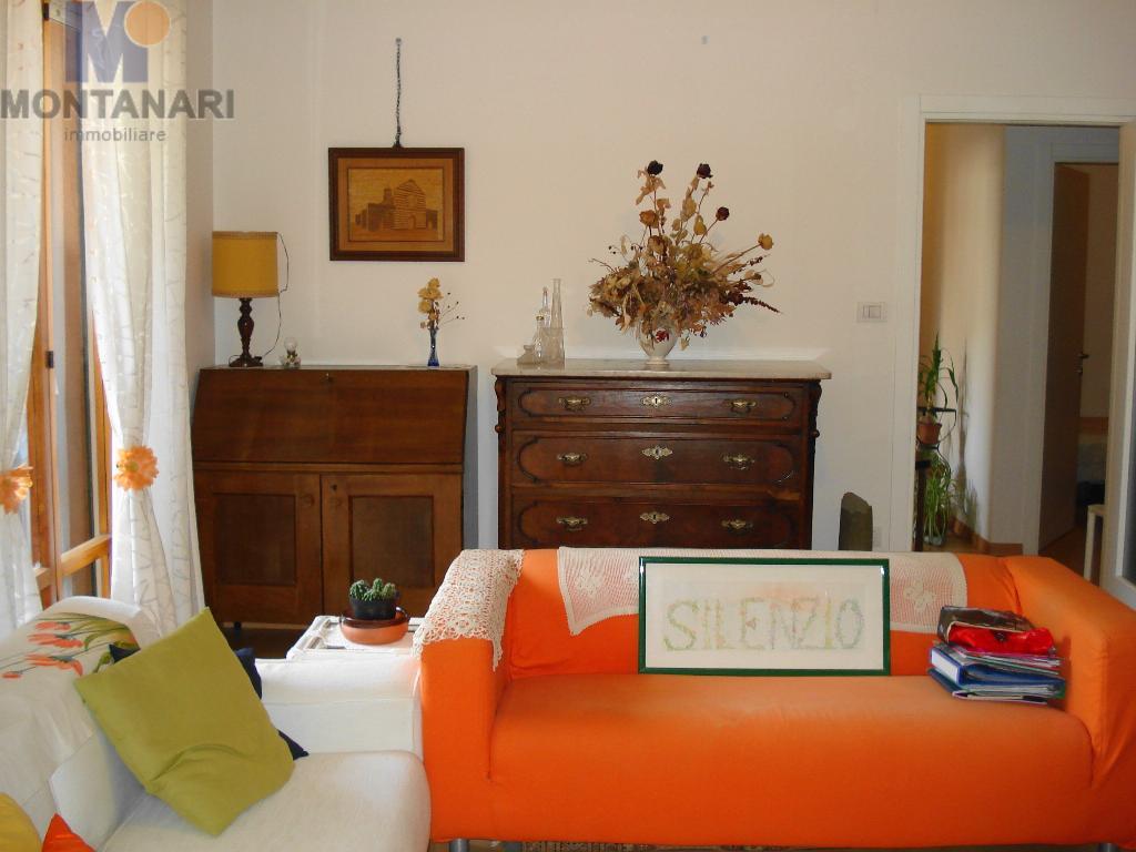 foligno vendita quart:  montanari immobiliare