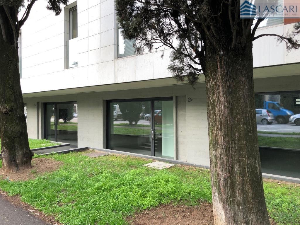 Negozio - Loc.Com. BERGAMO affitto   Borgo Palazzo/V.le Pirovano Lascari Servizi Immobiliari