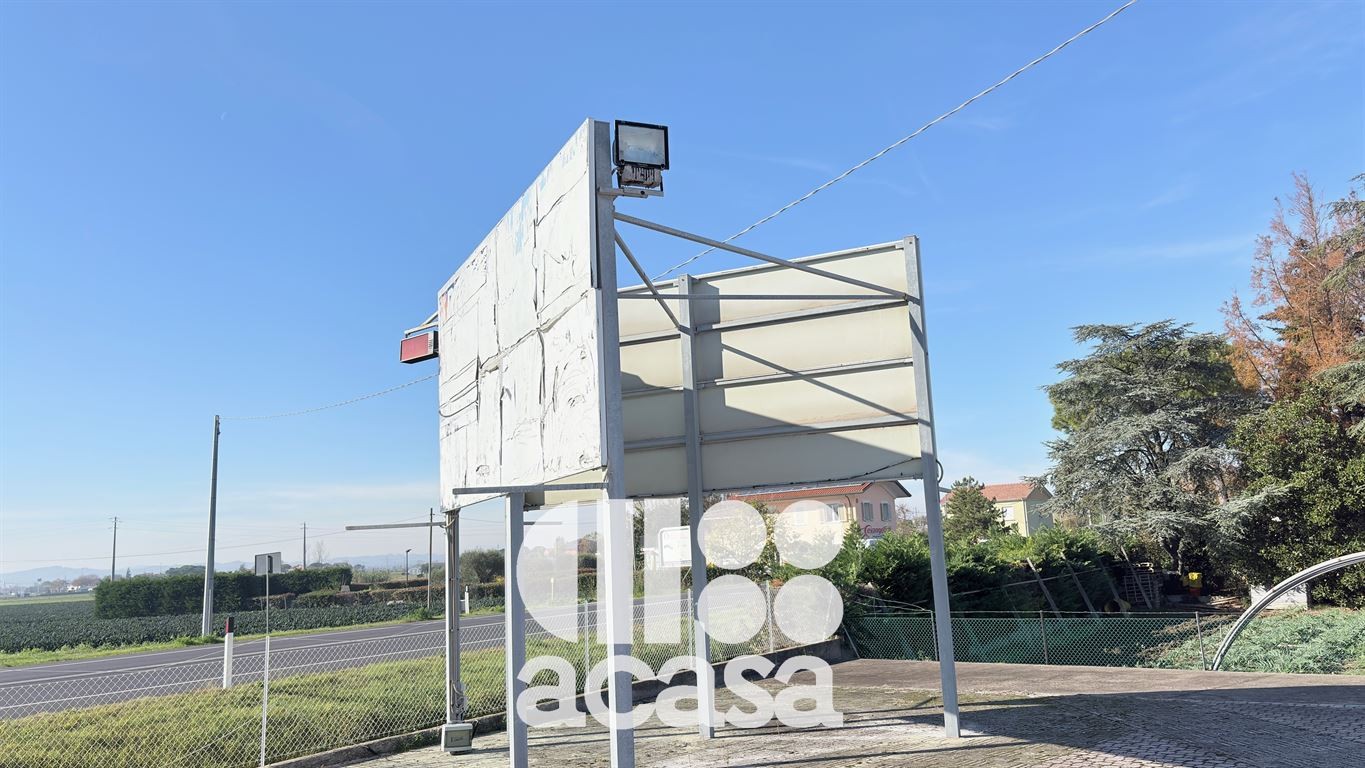 Locale Comm.le in Vendita