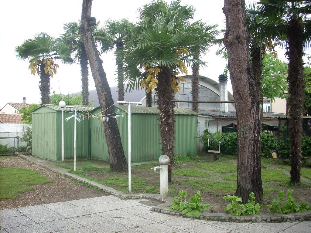 Villa Unifamiliare - Indipendente ITALIA vendita    Fratelli Savorani s.n.c.