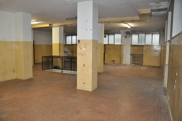 Capannone Commerciale MILANO vendita    DAMA REAL ESTARE SRL
