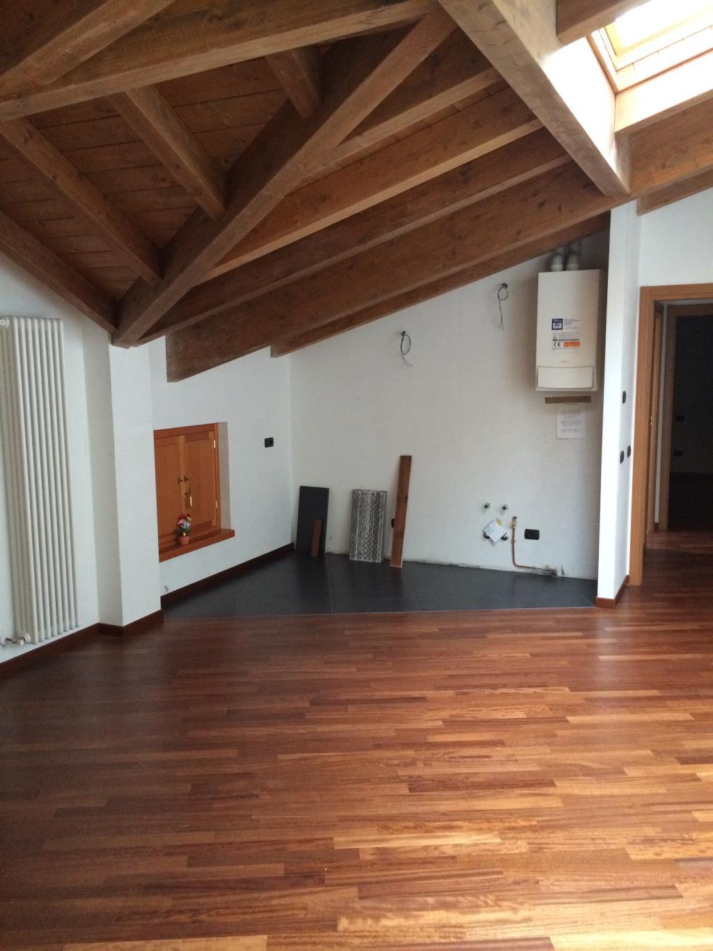 Appartamento GAZZADA SCHIANNO vendita    BYBLOS REAL ESTATE