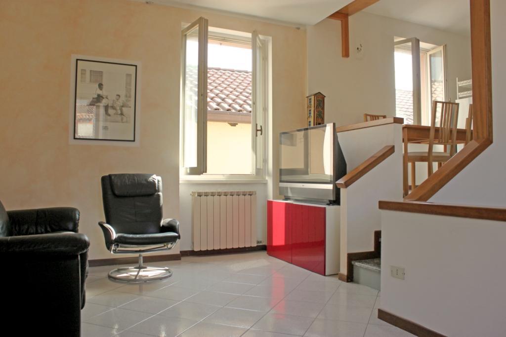  mandello del lario affitto quart:  lisolago servizi immobiliari
