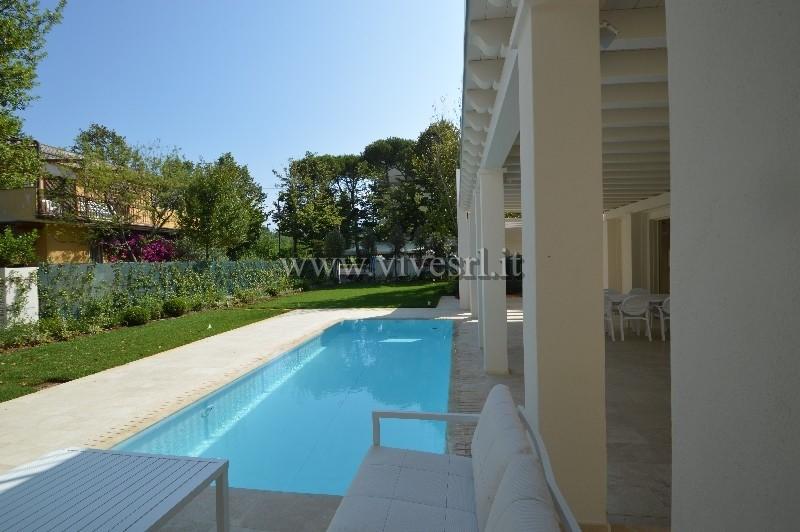 Villa ITALIA vendita    VIVE SRL