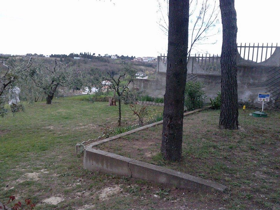 Vendesi splendida villa a Montefiore dell'Aso