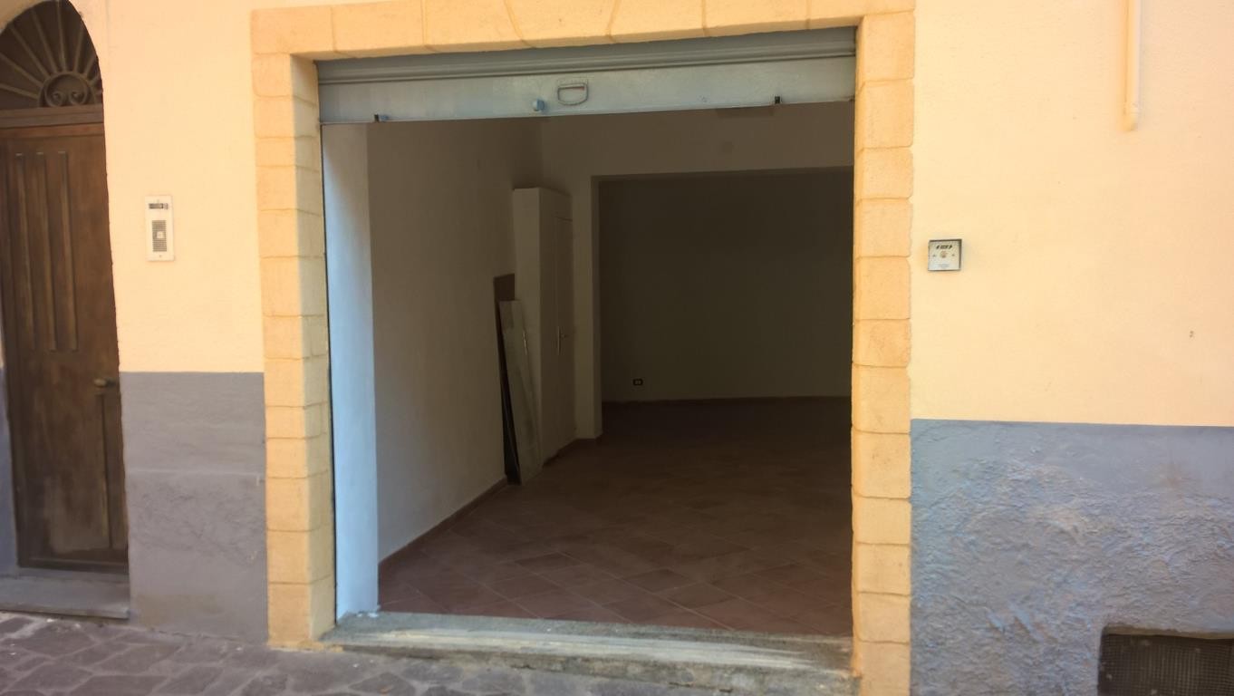 Negozio - Loc.Com. AGRIGENTO affitto    CANTAVENERA ROSARIO