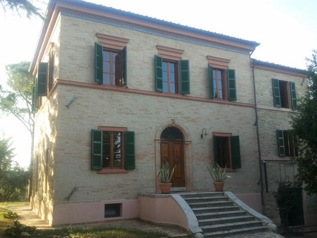 Vendesi elegante residenza a Treia (MC)