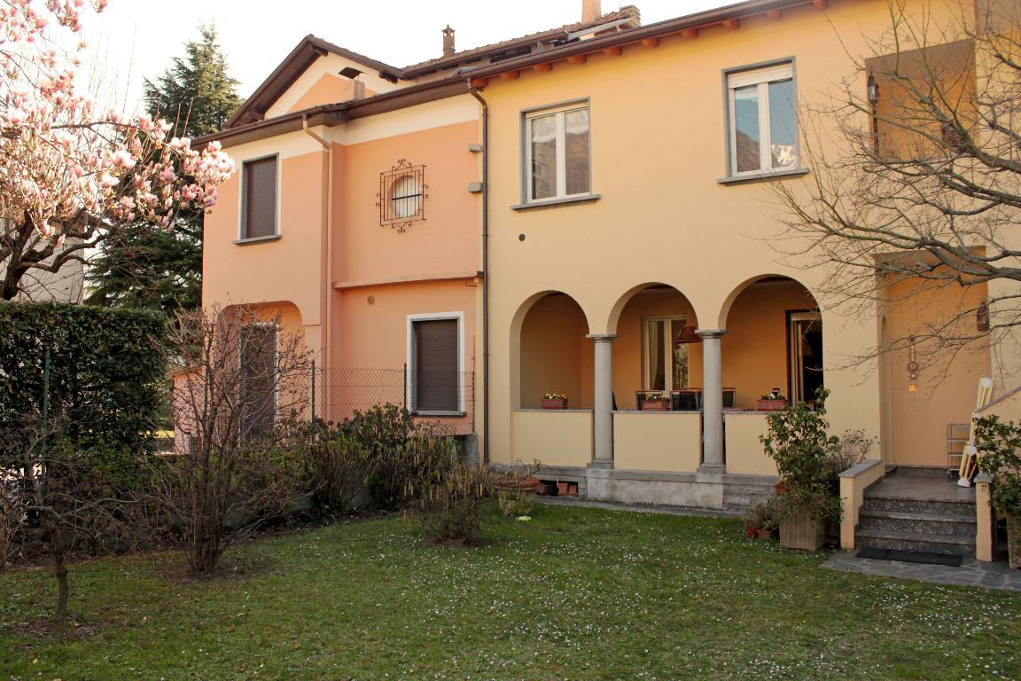  mandello del lario affitto quart:  lisolago servizi immobiliari