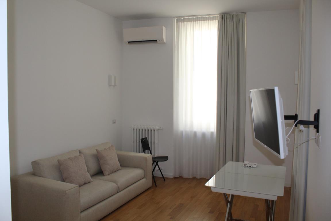 Appartamento MILANO affitto   VIA SANTA CECILIA DMV Real Estate