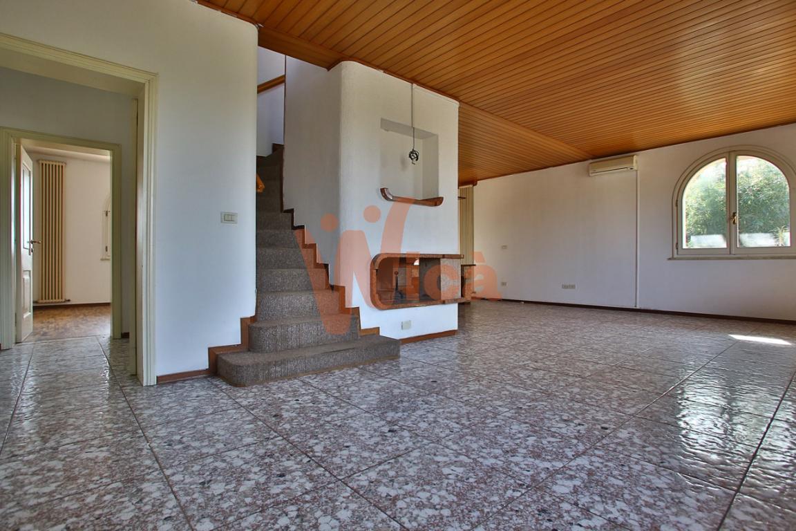 Villa Unifamiliare - Indipendente CESENA vendita   Via Cesenatico Giampaolo Magnani srl