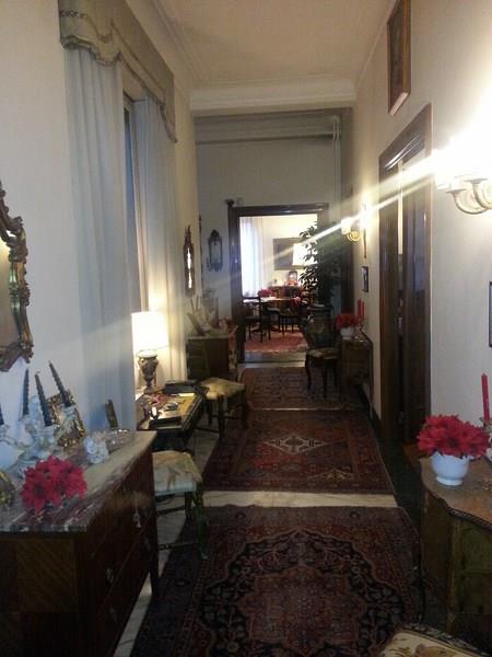 Vendesi ampio e prestigioso appartamento in zona Parioli a Roma