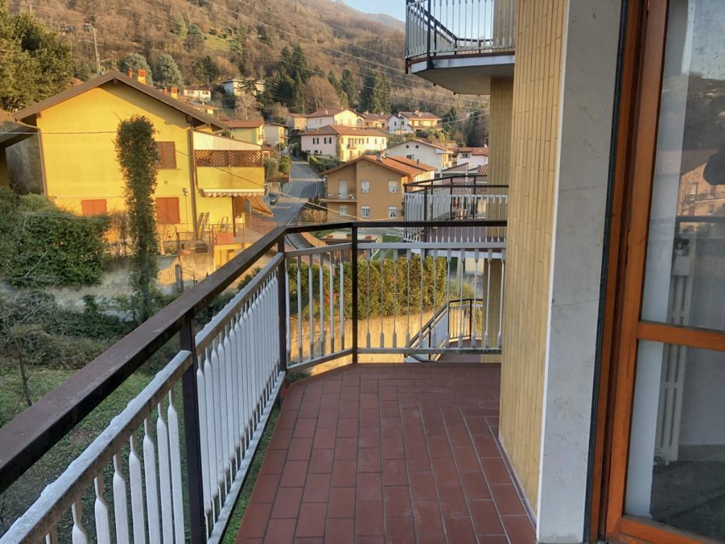  mandello del lario affitto quart:  lisolago servizi immobiliari