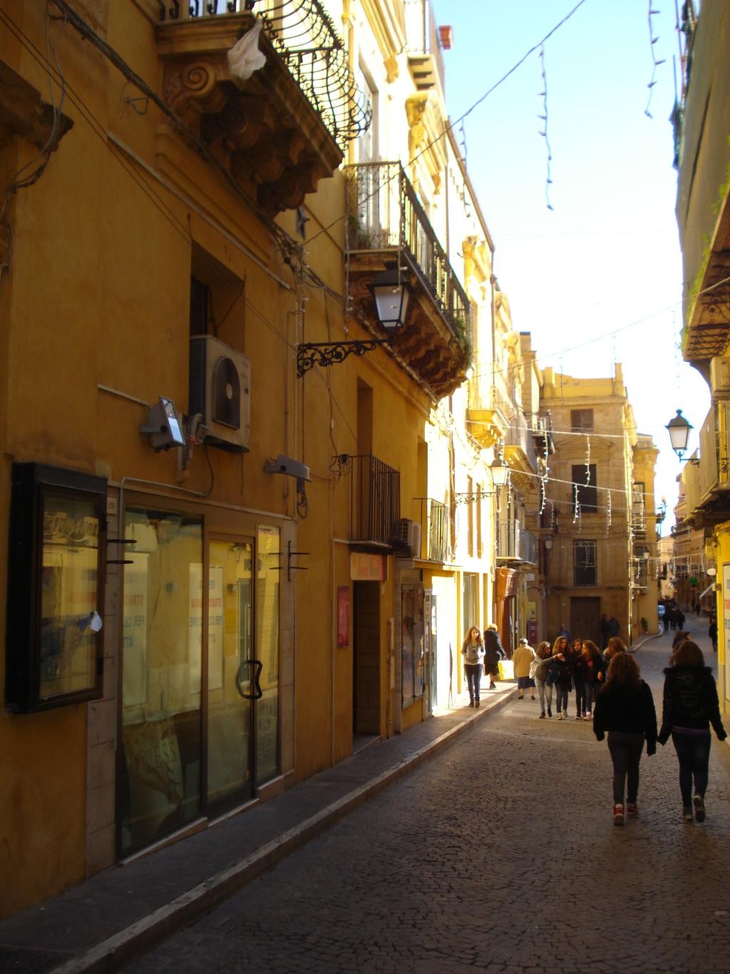 Negozio - Loc.Com. AGRIGENTO affitto   via Atenea CANTAVENERA ROSARIO