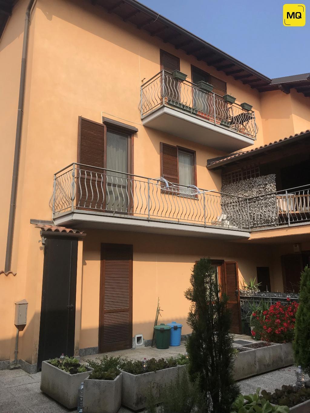 Villa Semi Indipendente DALMINE vendita   via Pastrengo Agenzia Immobiliare Metroquadro