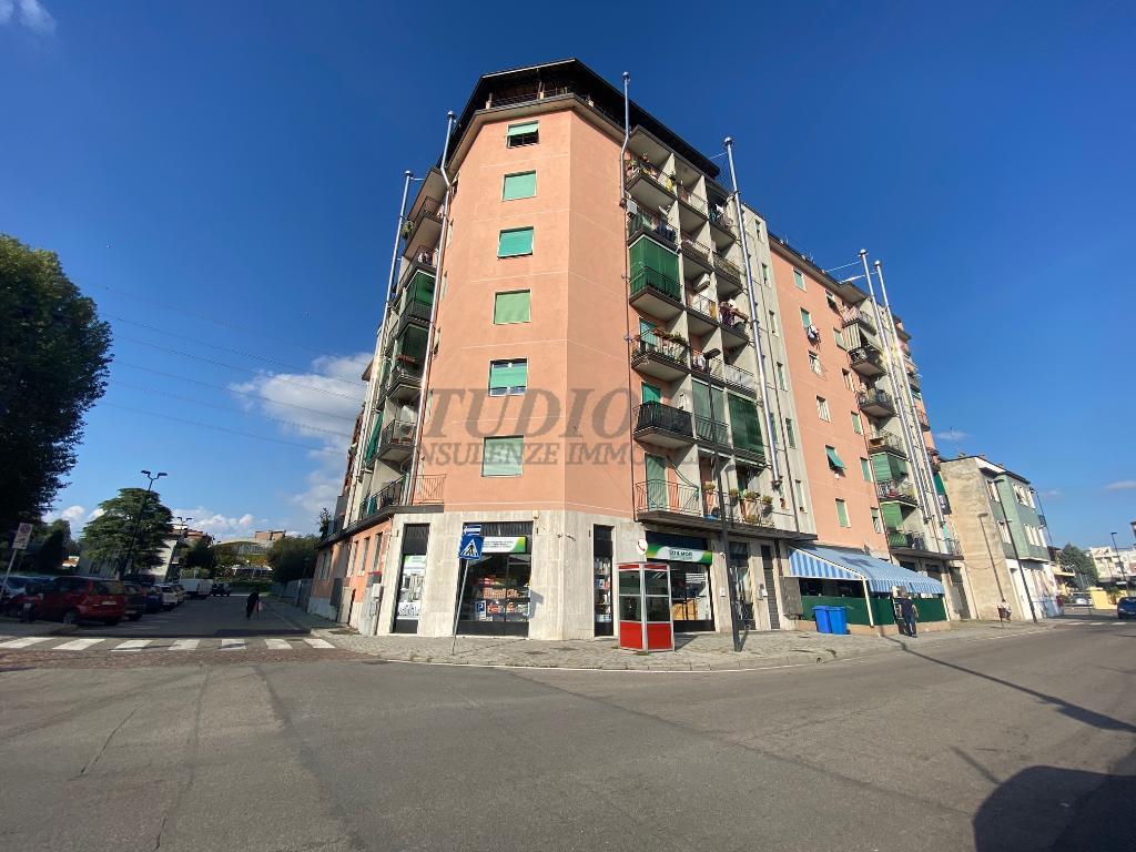  limbiate vendita quart:  studio dg immobiliare limbiate
