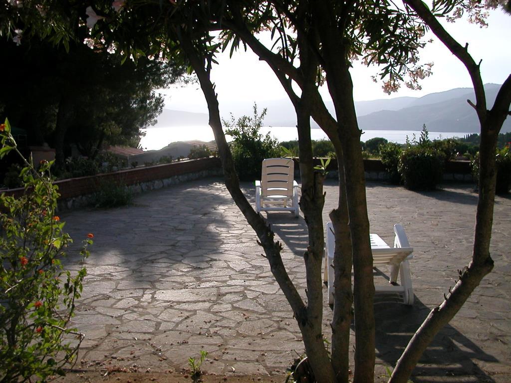 Villa CAPOLIVERI vendita    LA DOMUS SRL