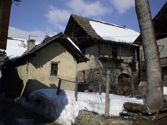 Rustico - Cascina SAUZE DI CESANA vendita   Via Serre BIMAR SAS DI ROSSI IVANO & C.