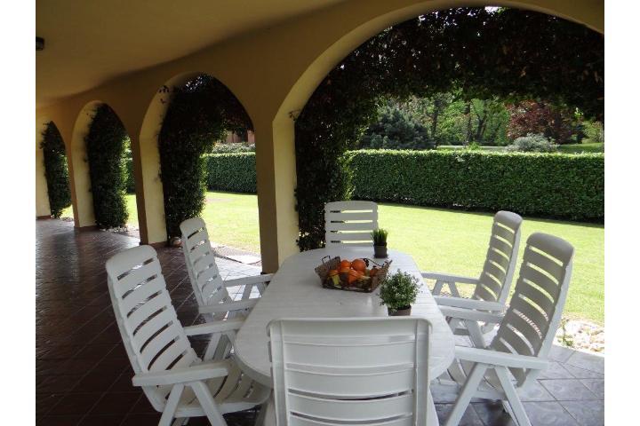 Villa LESMO vendita   Via Luciano Manara DINAMICA LESMO