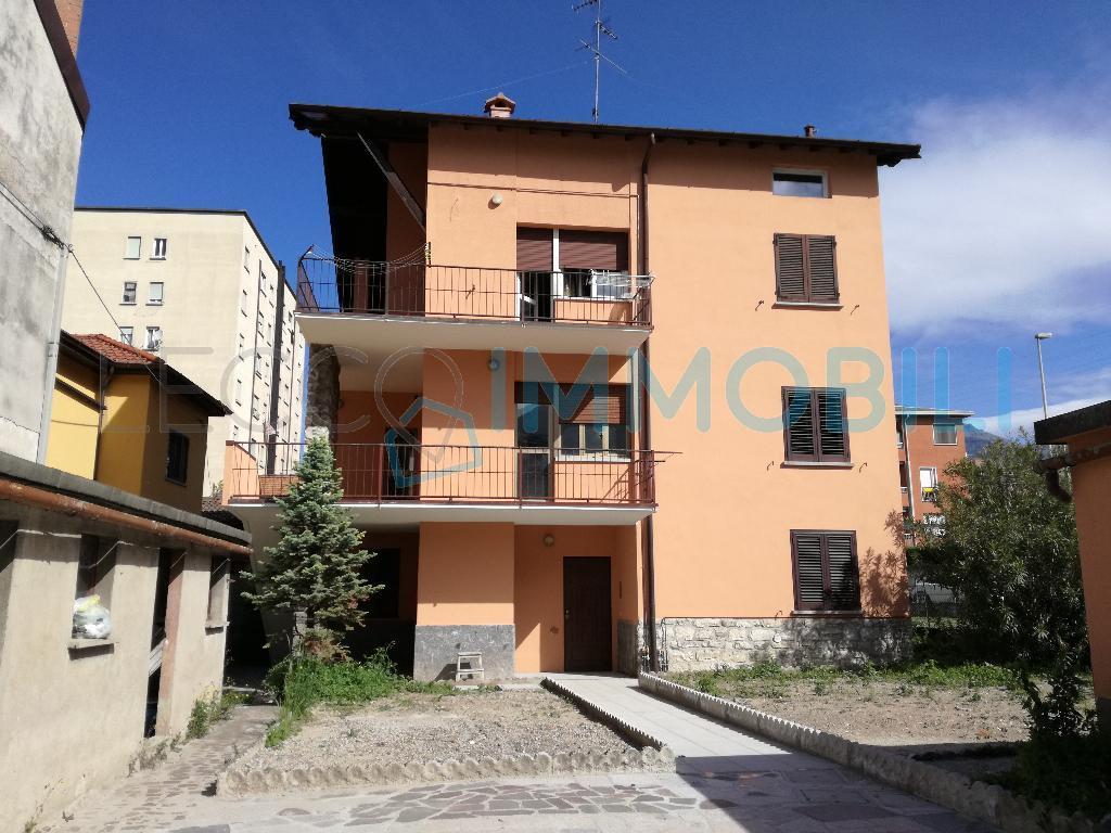 Villa Unifamiliare - Indipendente LECCO vendita   Via Figini STUDIO LECCO TRE S.R.L.