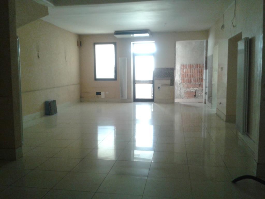Negozio - Loc.Com. VICENZA affitto  GIARDINI SALVI  RE-AZIONE gestioni immobiliari