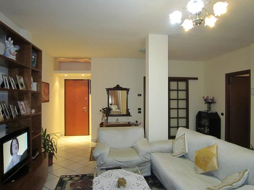 Appartamento LODI vendita   via Baggi STUDIO LINGIARDI SERVZI IMMOBILIARI SRL