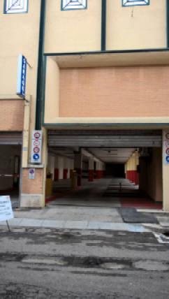 Box auto - Posto auto BOLOGNA vendita    Orientamento al Cliente