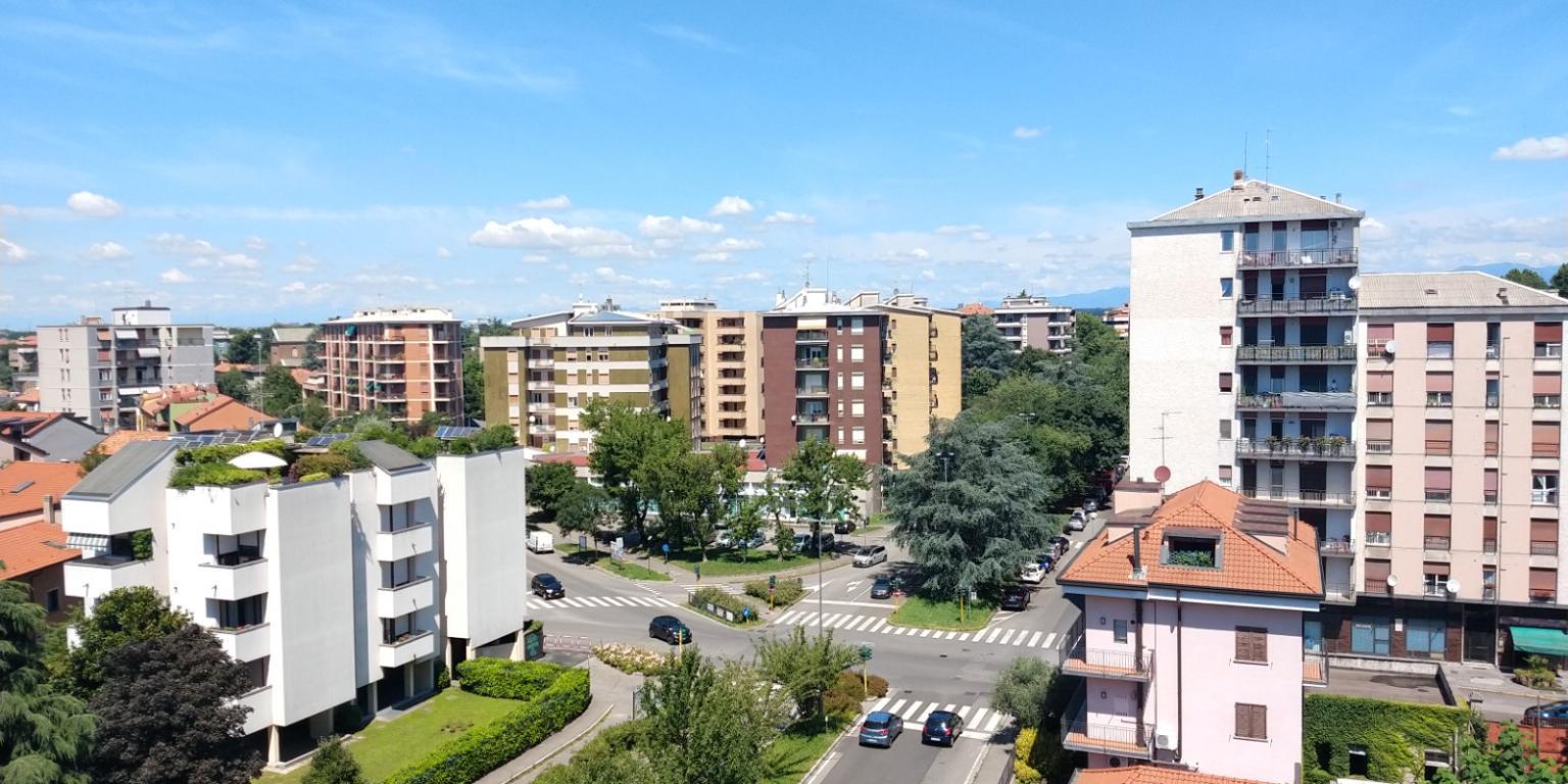 Appartamento MONZA vendita  TRIANTE Via Europa AMORUSO IMMOBILIARE
