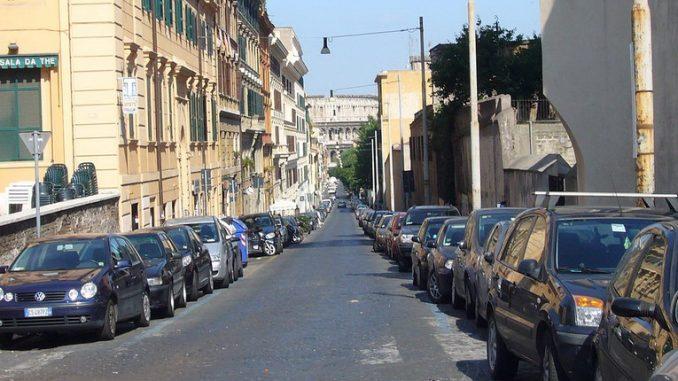 Negozio - Loc.Com. ROMA vendita  Centro storico Via di San Giovanni in Laterano LA COMMERCIALE SRL PROMOZIONI IMMOBILIARI