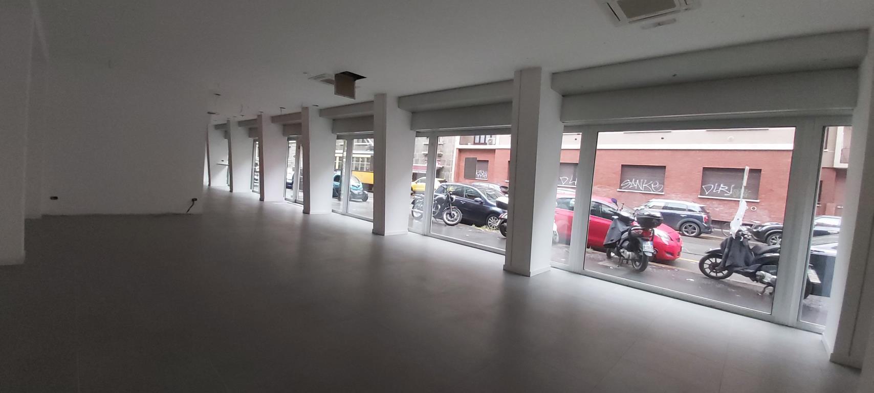 Negozio - Loc.Com. MILANO affitto  VERCELLI viale Coni Zugna DMV Real Estate