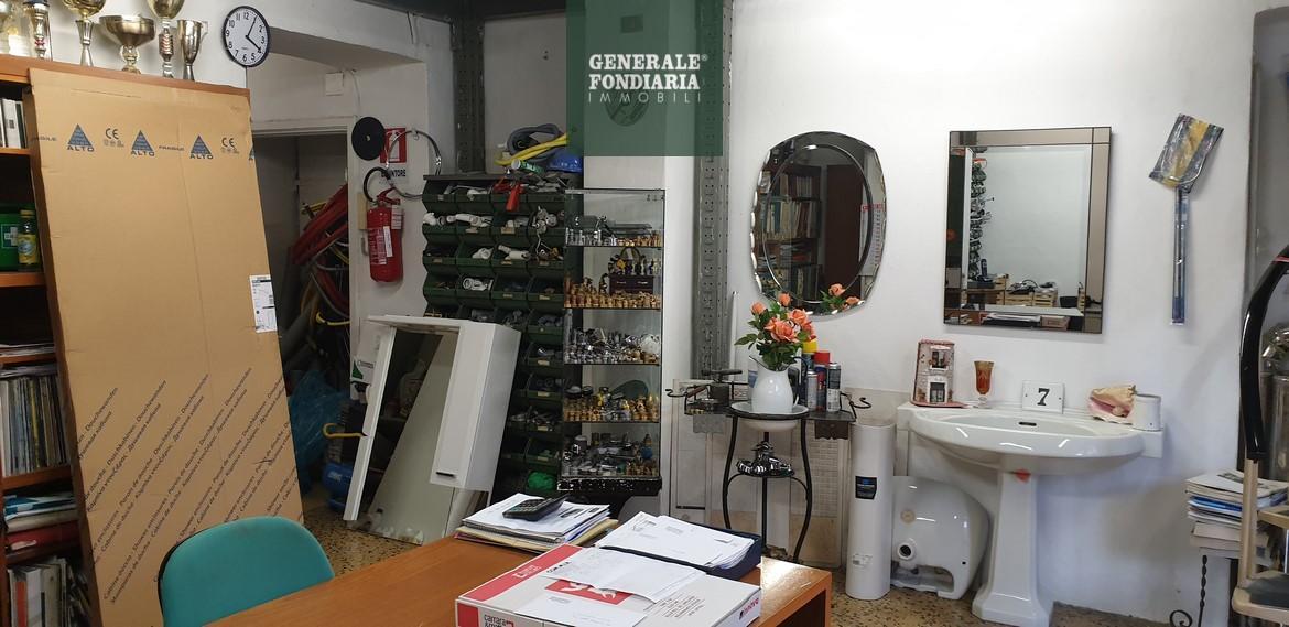 Negozio - Loc.Com. LA SPEZIA vendita  CENTRO  GENERALE FONDIARIA Agenzia Migliarina