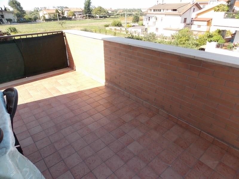 Vendesi ampio e luminoso appartamento a Martinsicuro (TE)