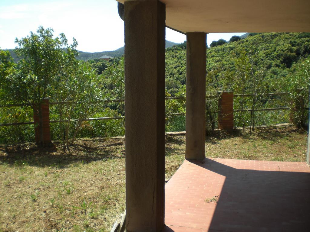 Villa ITALIA vendita    LA DOMUS SRL