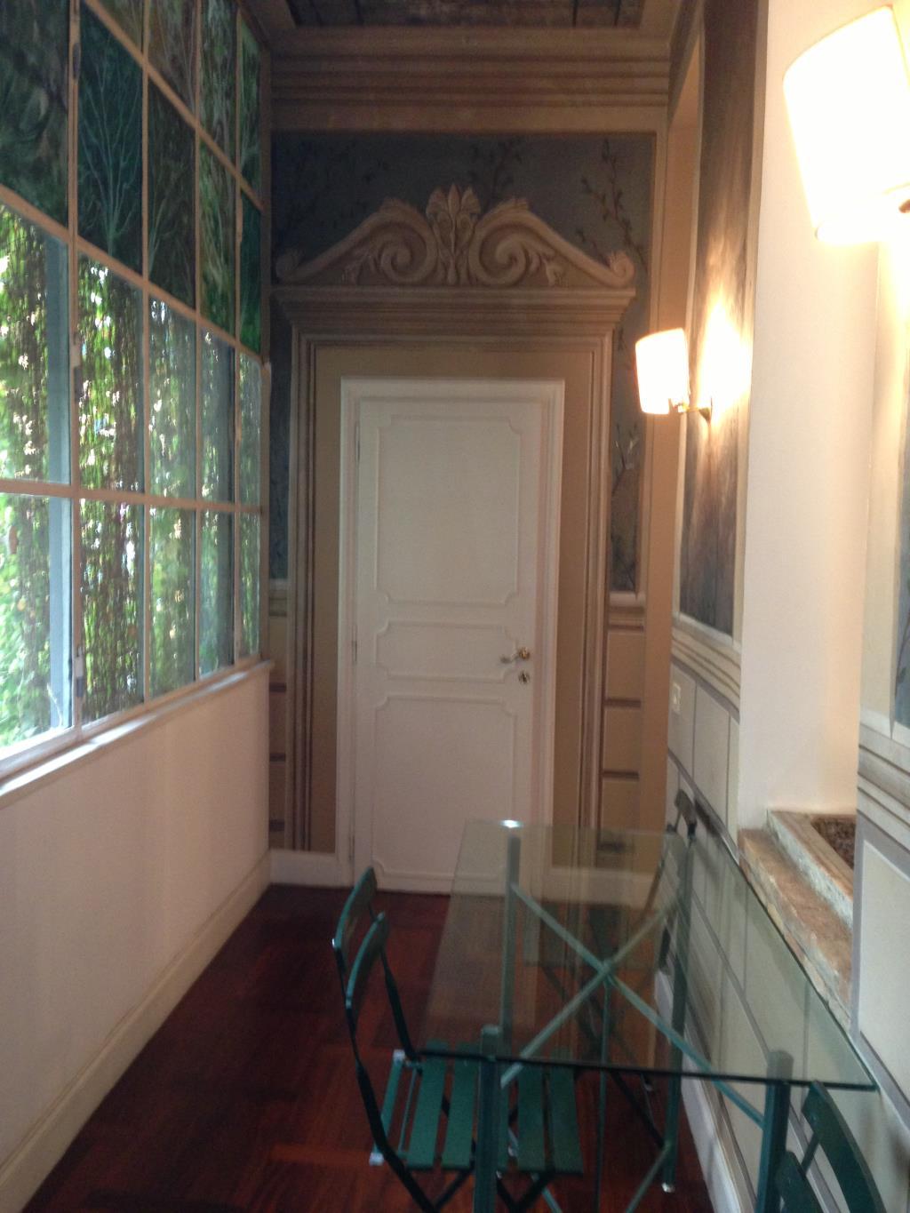 Affittasi appartamento in via del Babuino a Roma