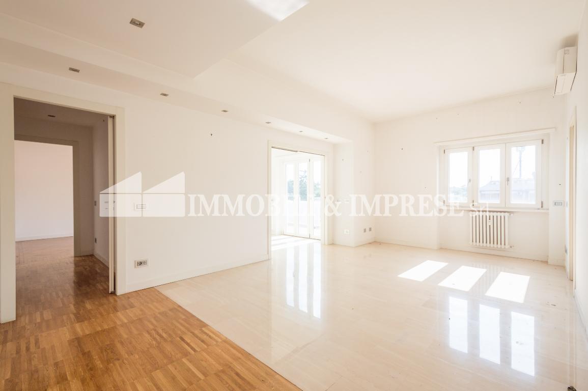  roma vendita quart: eur immobili & imprese srl